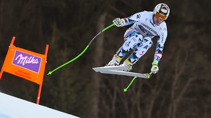 Hannes Reichelt leads from start to win World Cup downhill