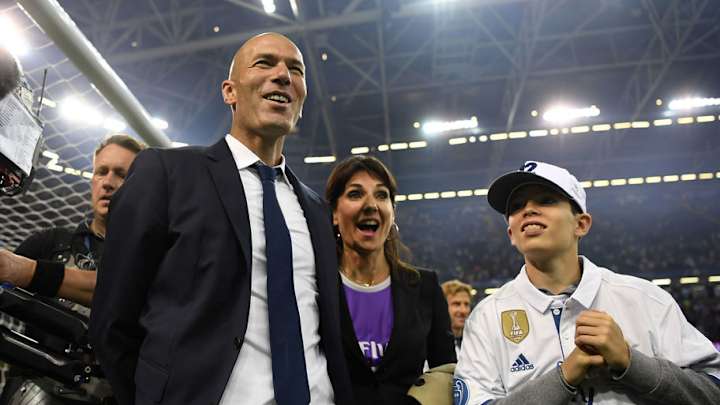 Zinedine Zidane Denies Asking for Big-Name Signings at Real Madrid to Replace Departing Stars Zinedine Zidane Denies Asking for Big-Name Signings at Real Madrid to Replace Departing Stars