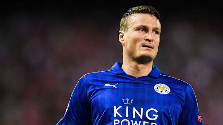 Robert Huth Hilariously Announces His Return to Leicester City Training on Social Media