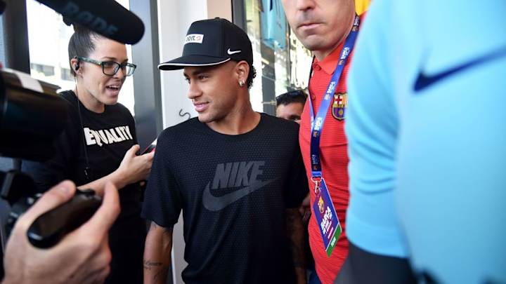 PSG Already Planning Neymar Unveiling as Club Look Set to Complete Record €222m Transfer