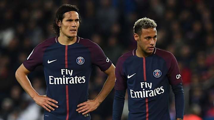 Neymar Stops Following Edinson Cavani on Instagram Amid Paris Saint-Germain Feud Neymar Stops Following Edinson Cavani on Instagram Amid Paris Saint-Germain Feud