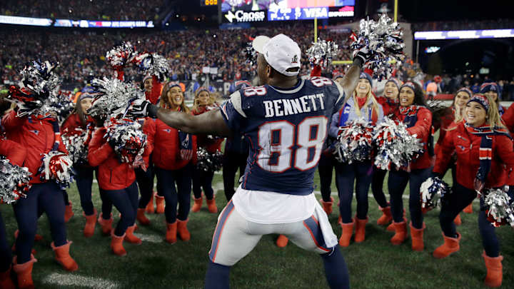 How Michael Bennett is helping his brother Martellus gameplan for Super Bowl LI
