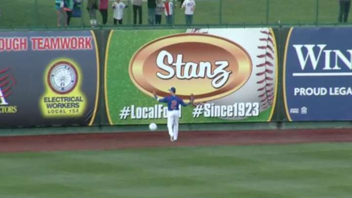 Watch: Minor league baseball player tries, fails to throw beach ball over wall