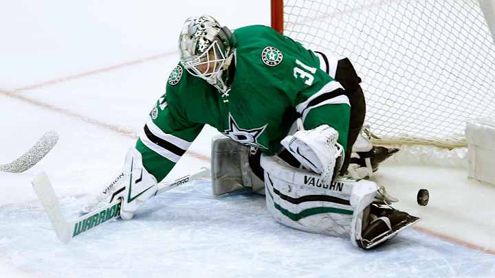 Stars waive goalie Antti Niemi and plan to buy him out