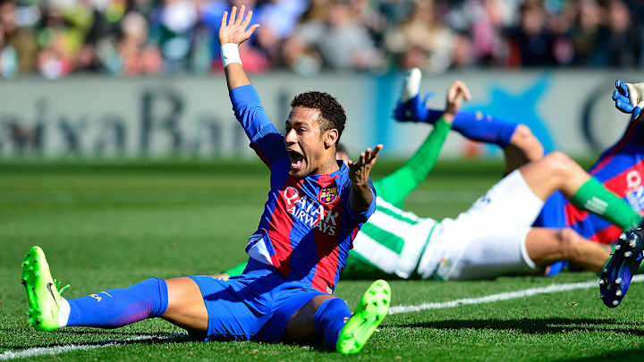 Controversial no-goal for Barcelona sparks Spain's goal-line technology debate