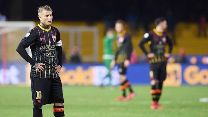 Napoli Reach Agreement to Sign Benevento's Amato Ciciretti in June Napoli Reach Agreement to Sign Benevento's Amato Ciciretti in June