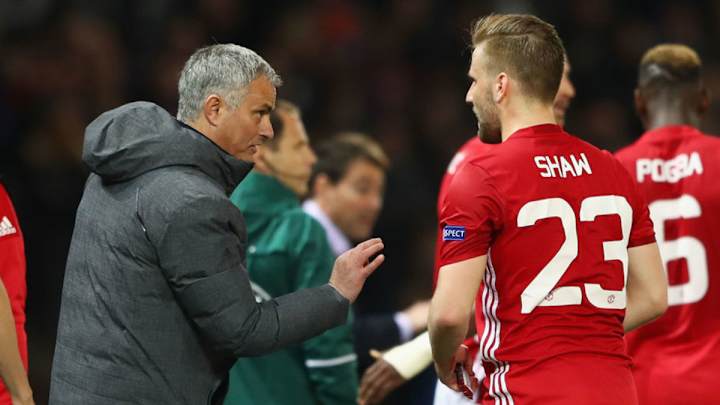 Rio Ferdinand Says Jose Mourinho Is 'Testing' Luke Shaw by Leaving Him Out of Man Utd Side