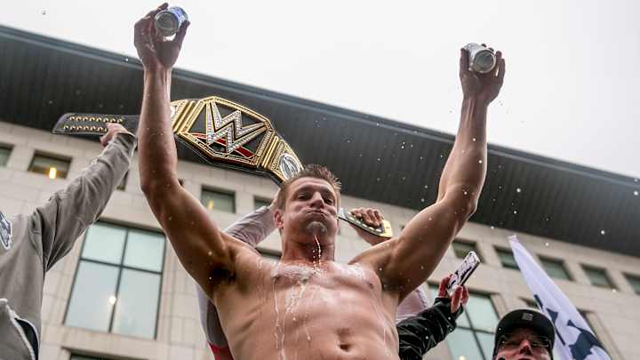 Gronk chugging beers shirtless is peak Gronk