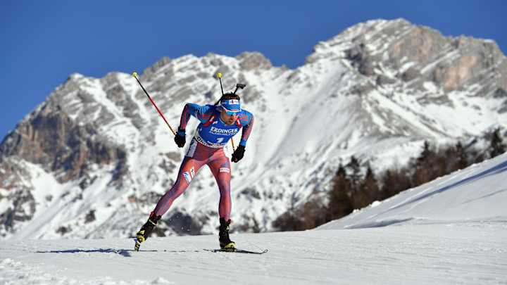 Olympic biathlon champion Russia wins relay world title