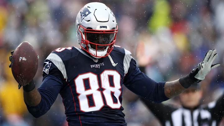 Martellus Bennett compares winning a lot with the Patriots to sex