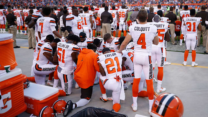 Cleveland Cops Back Out of Browns Pregame Ceremony Over Players’ Protest
