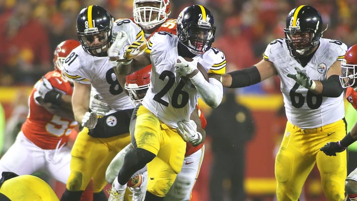 Despite the lack of touchdowns, Le'Veon Bell a bright spot amid messy Steelers' victory