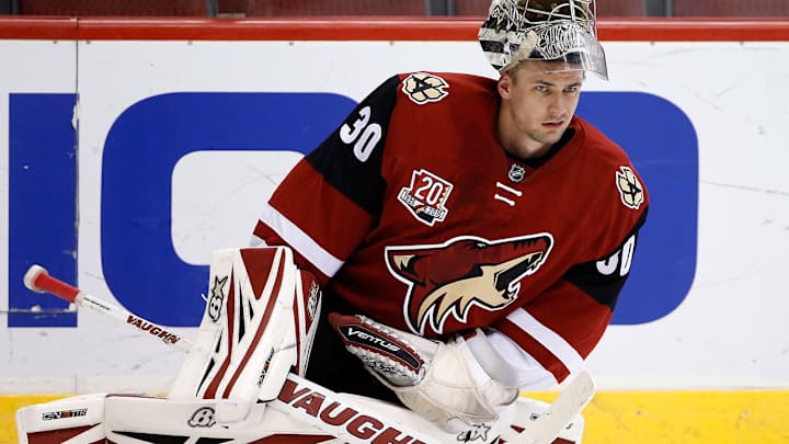 Coyotes recall goalie Langhamer on emergency basis