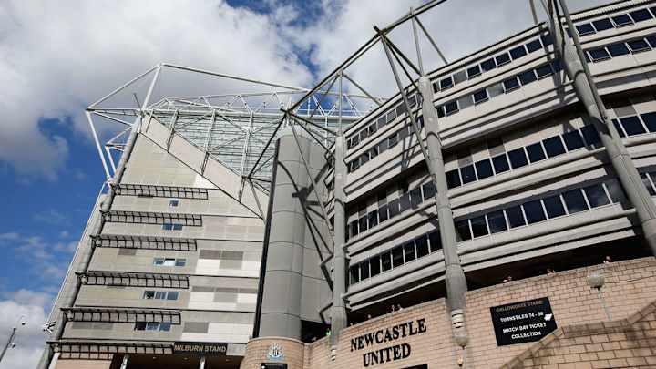 Arsenal Forward Turns Down Newcastle Transfer in Favour of Move to Previous Club