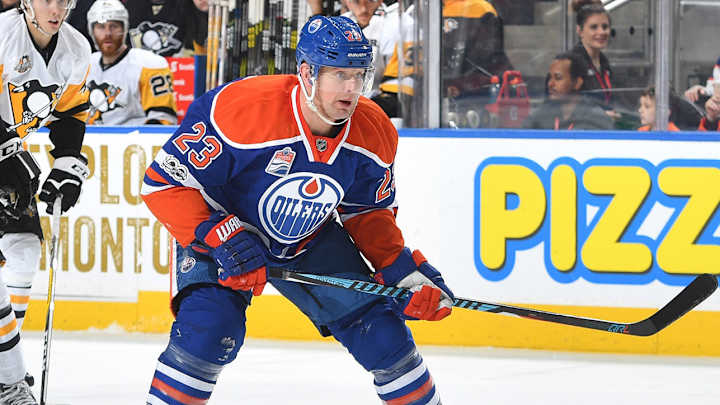 Jets Sign Faceoff Specialist Matt Hendricks to One-Year Deal