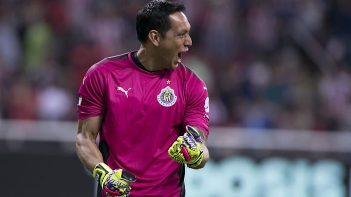 #CRACK | Rodolfo Cota se ganó a la afición de Chivas con este enorme gesto