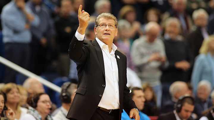 Geno Auriemma Becomes Fastest Coach to 1,000 Wins in NCAA History