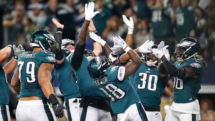 Eagles Look Invincible on Sunday Night