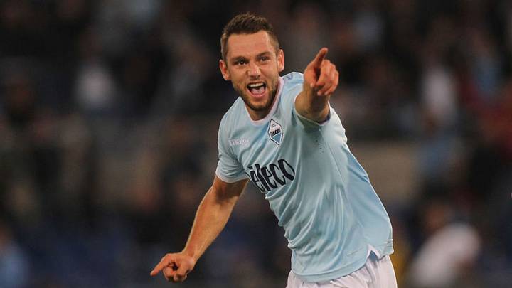 Liverpool Mulling Over January Swoop for Lazio Contract Rebel Stefan de Vrij Liverpool Mulling Over January Swoop for Lazio Contract Rebel Stefan de Vrij