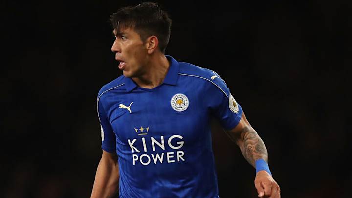 Leonardo Ulloa Signs New 2-Year Deal to Remain at Leicester City