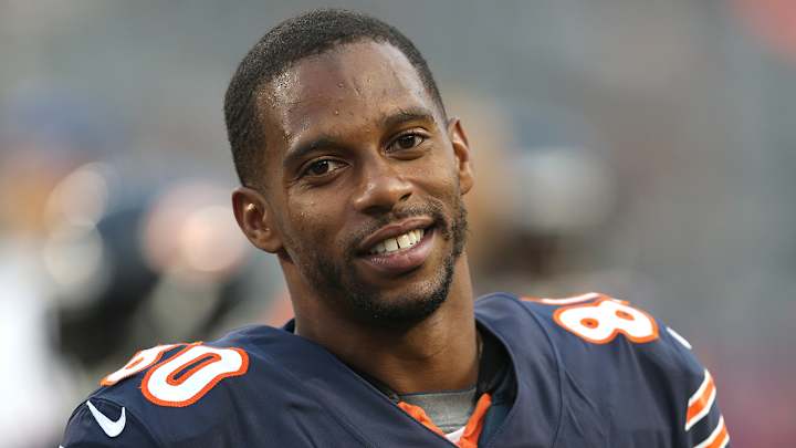 Victor Cruz Wants To Go Back to Giants, Wonders Why Team Hasn't Called