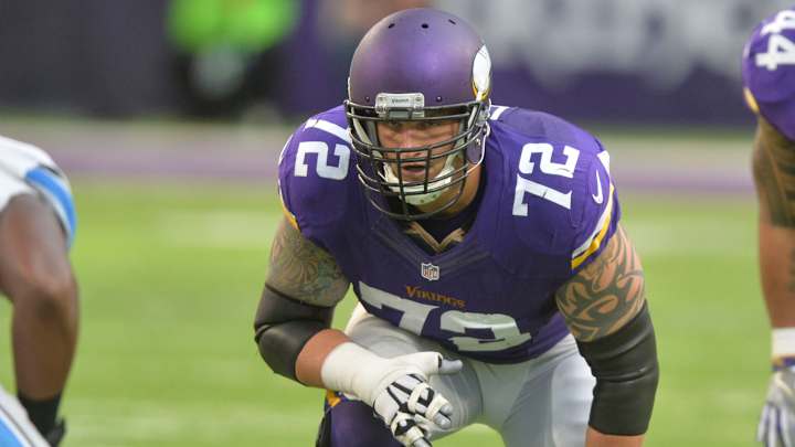 Former No. 1 pick Jake Long announces retirement