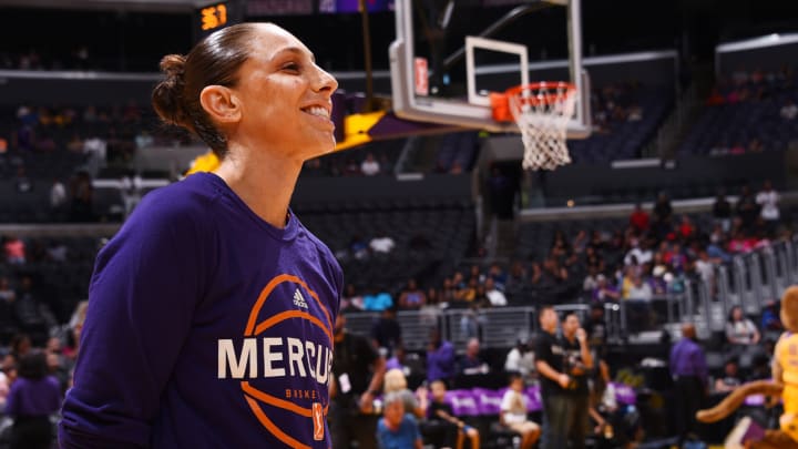 Diana Taurasi breaks WNBA all-time scoring record Diana Taurasi breaks WNBA all-time scoring record
