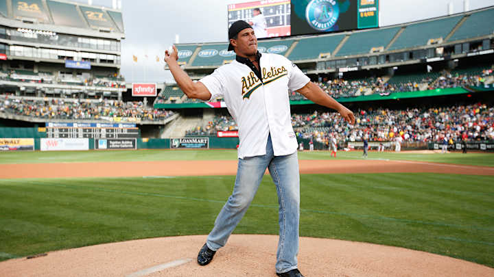 Monday's P.M. Hot Clicks: Deimante Guobyte; José Canseco to be Athletics' TV analyst
