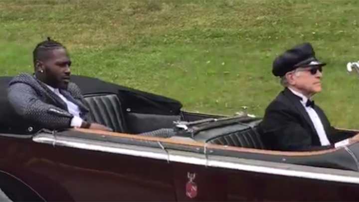 It Will Be Hard To Top Antonio Brown's Training Camp Arrival