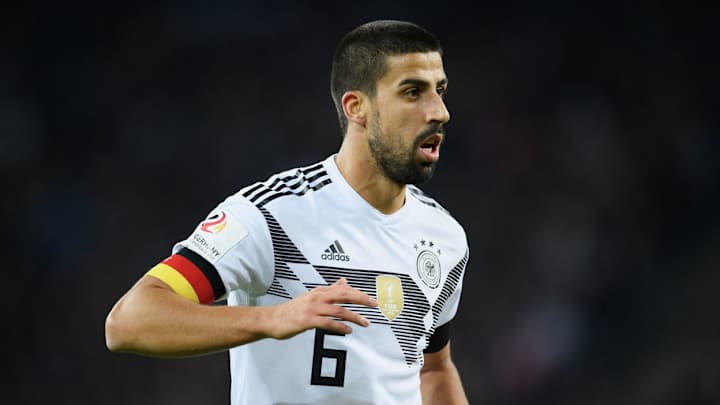 Juventus Star Sami Khedira Meets With Bayern Munich President Uli Hoeness to Discuss Coaching Role