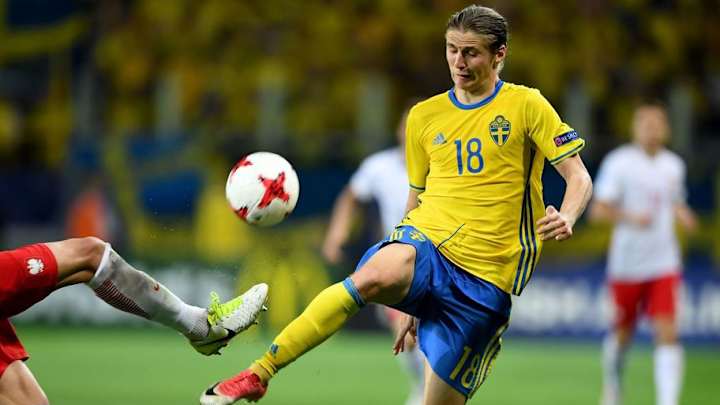 Pawel Cibicki Convinced by Pontus Jansson to Sign for Leeds United