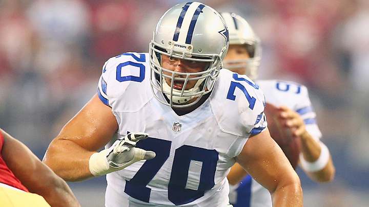Cowboys RG Zack Martin Out With Head Injury