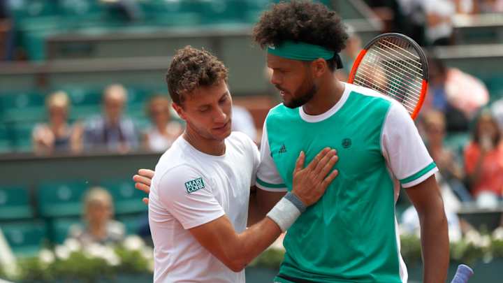 Nothing goes right for Tsonga in French Open loss