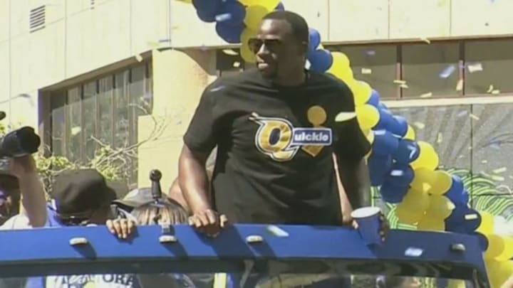 Draymond Green trolls Cavaliers at Warriors' parade, LeBron James fires back