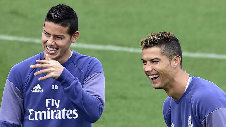 AMIGOS | El mensaje de felicitaciones de James a CR7 por el Balón de Oro