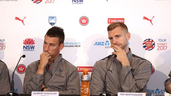 Key Arsenal Defender Laurent Koscielny Set to Miss Further Action as Back Problems Persist Key Arsenal Defender Laurent Koscielny Set to Miss Further Action as Back Problems Persist