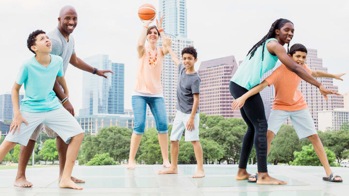 Far from home, Texas's Lashann Higgs found new family, future through basketball