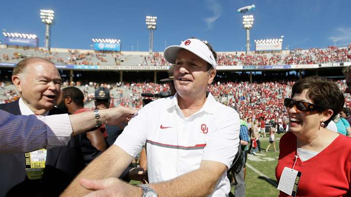 No. 19 Oklahoma recovers from rough start, takes Big 12 lead