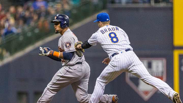 Astros' rally ends on 'Utley rule' call, Brewers win