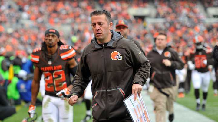 AP source: Browns moving on without coordinator DeFilippo