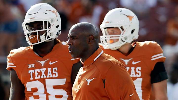 Déjà vu all over again: Texas has rest of season to save Charlie Strong's job, and it starts with Red River Rivalry