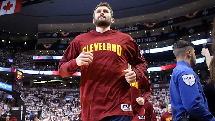 Cavs’ Kevin Love OK to play in Game 5 despite injury in loss to Raptors