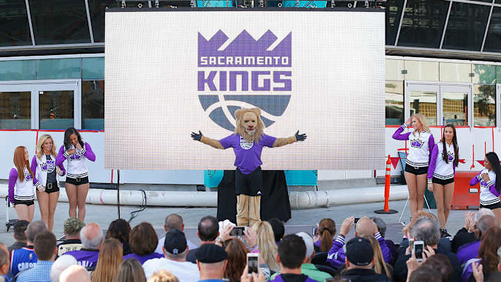 Sacramento Kings create fan experience app for new Golden 1 Center