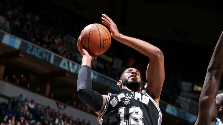 Aldridge scores 29, Spurs bounce back with win over Wolves