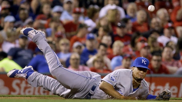 Escobar's second go-ahead hit leads Royals over Cards in 12