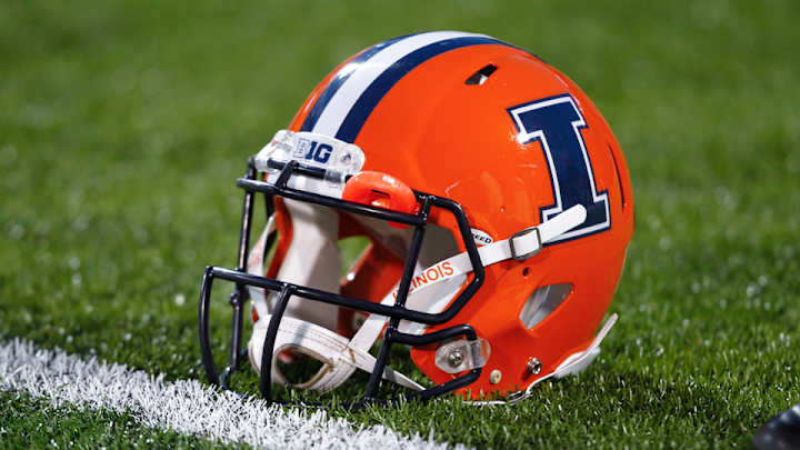 Illinois RB Dre Brown tears ACL, will miss second straight season