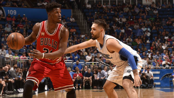 Chicago Bulls hold team meeting after third straight loss Chicago Bulls hold team meeting after third straight loss