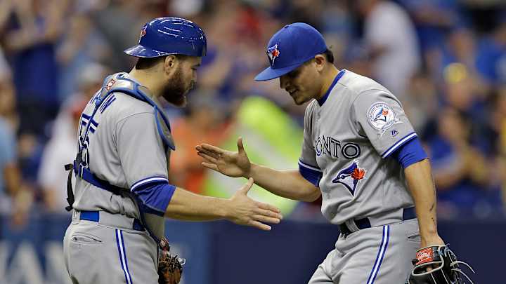 Saunders homers twice in Blue Jays' 6-1 win over Rays