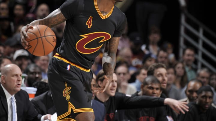 Cavs' Shumpert day-to-day with sprained left shoulder