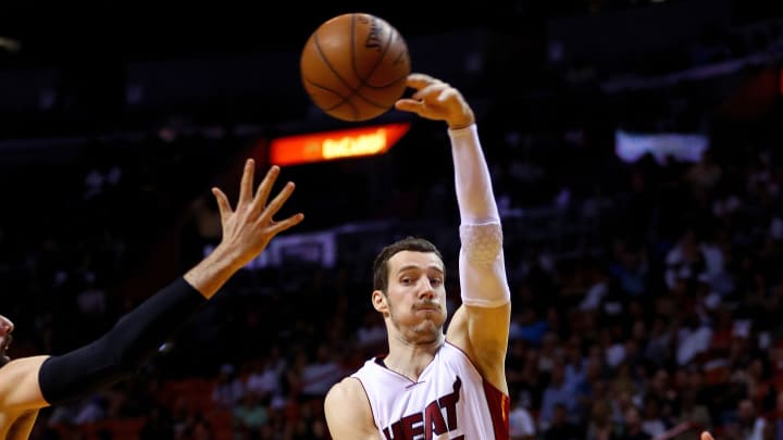 Heat rally past Bulls, 106-98 for 46th win of the season Heat rally past Bulls, 106-98 for 46th win of the season